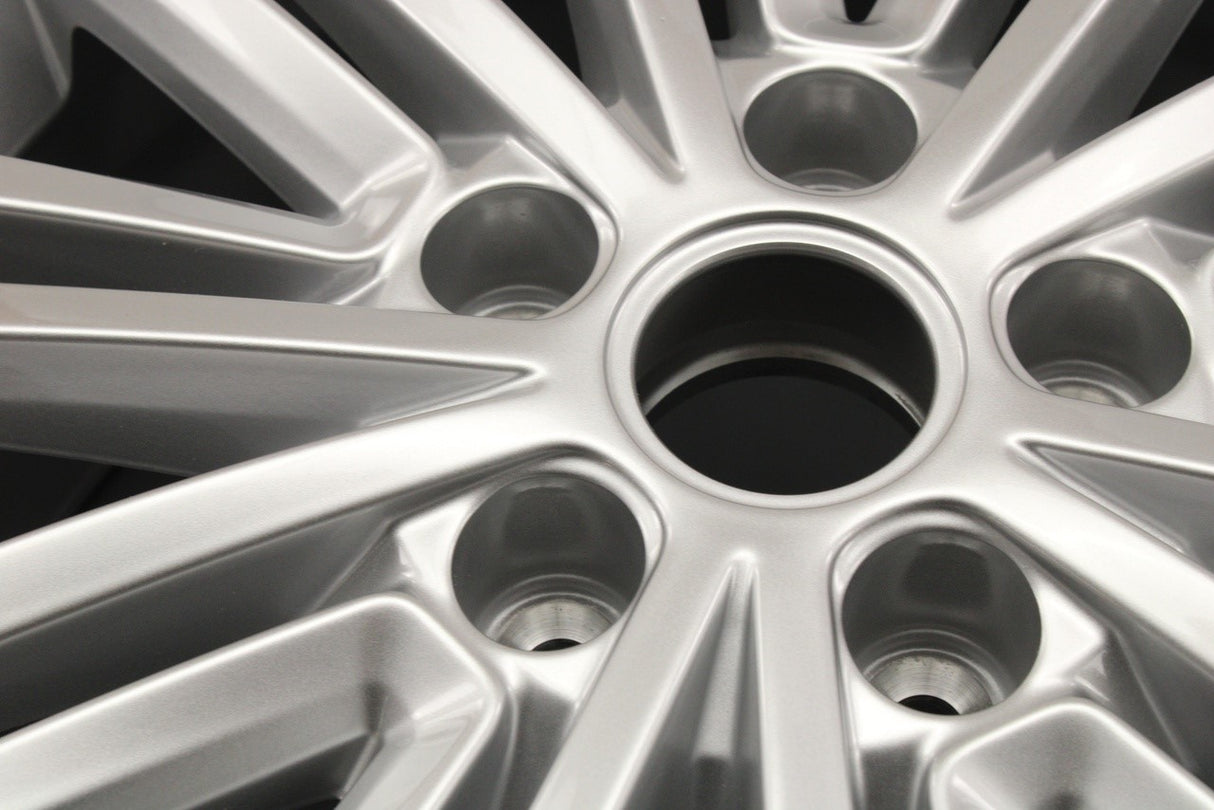 VW Transporter T5.1 T6 2012-19 Timaru alloy wheel (17x7) 7E0601025J 8Z8