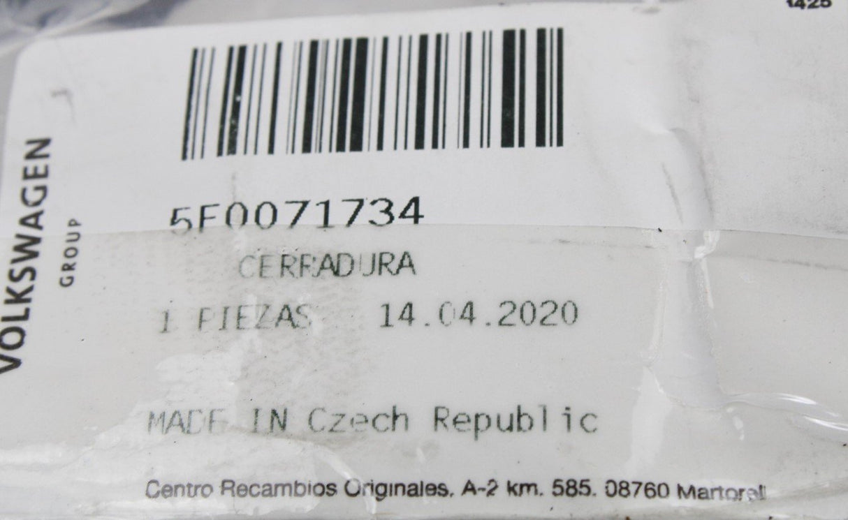 SEAT replacement tow bar lock & keys 5F0071734