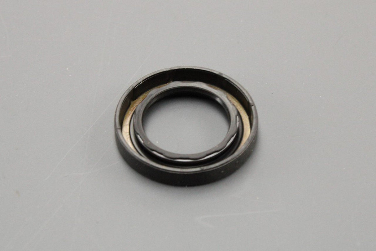 VW Audi Skoda SEAT manual gearbox shaft oil seal (24X38X6mm) 02T311113A