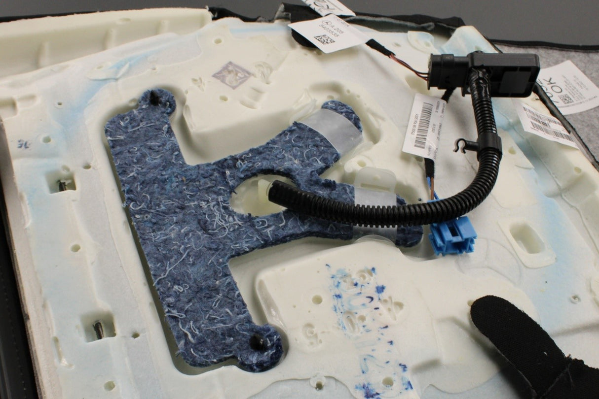 Mercedes-Benz C-Class 205 drivers seat cushion (Coupe) A20591088469D88