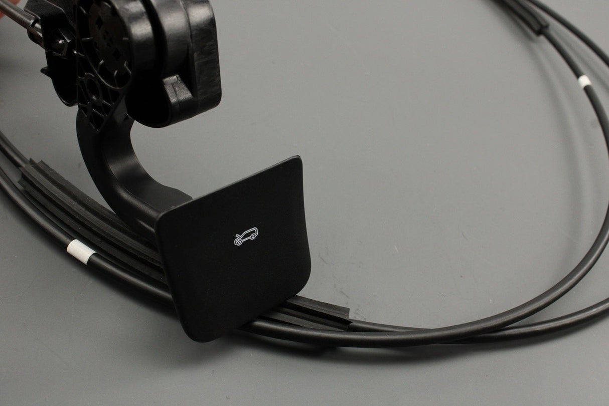 Land Rover Defender 2020-on bonnet release cable (RHD) LR181858