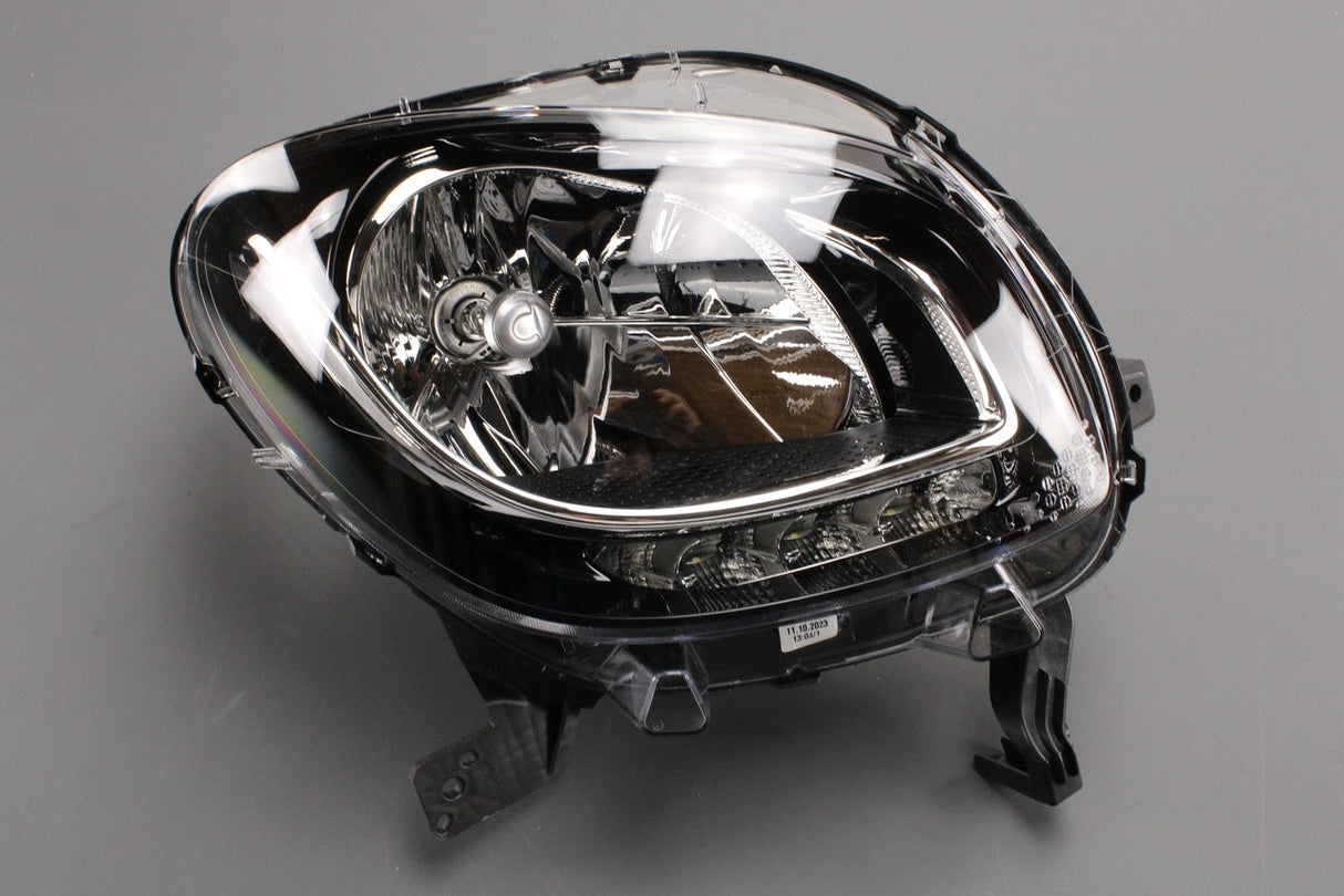 Smart ForFour 453 2014-19 halogen headlight (right) A4539061401