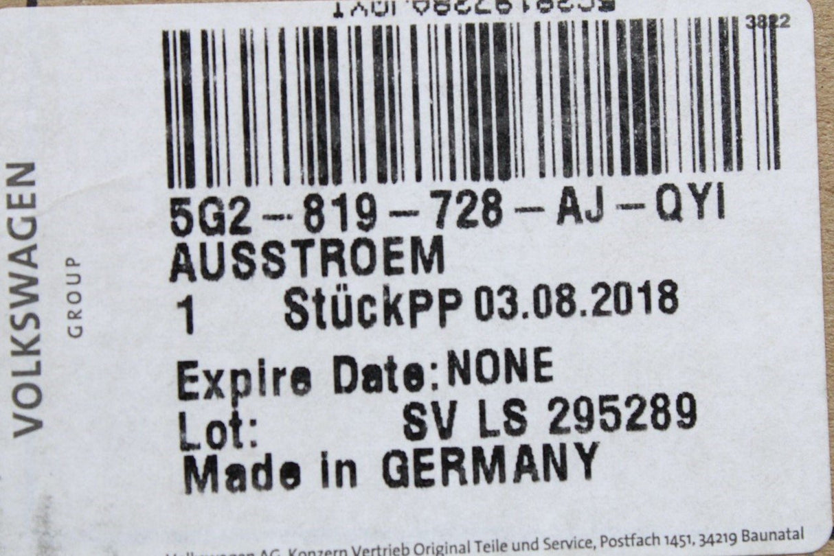 VW Golf MK7.5 centre console radio surround air vents 5G2819728AJQYI