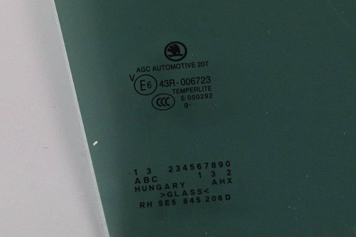 Skoda Octavia 5E 2013- Rear right door window drop glass 5E5845206D