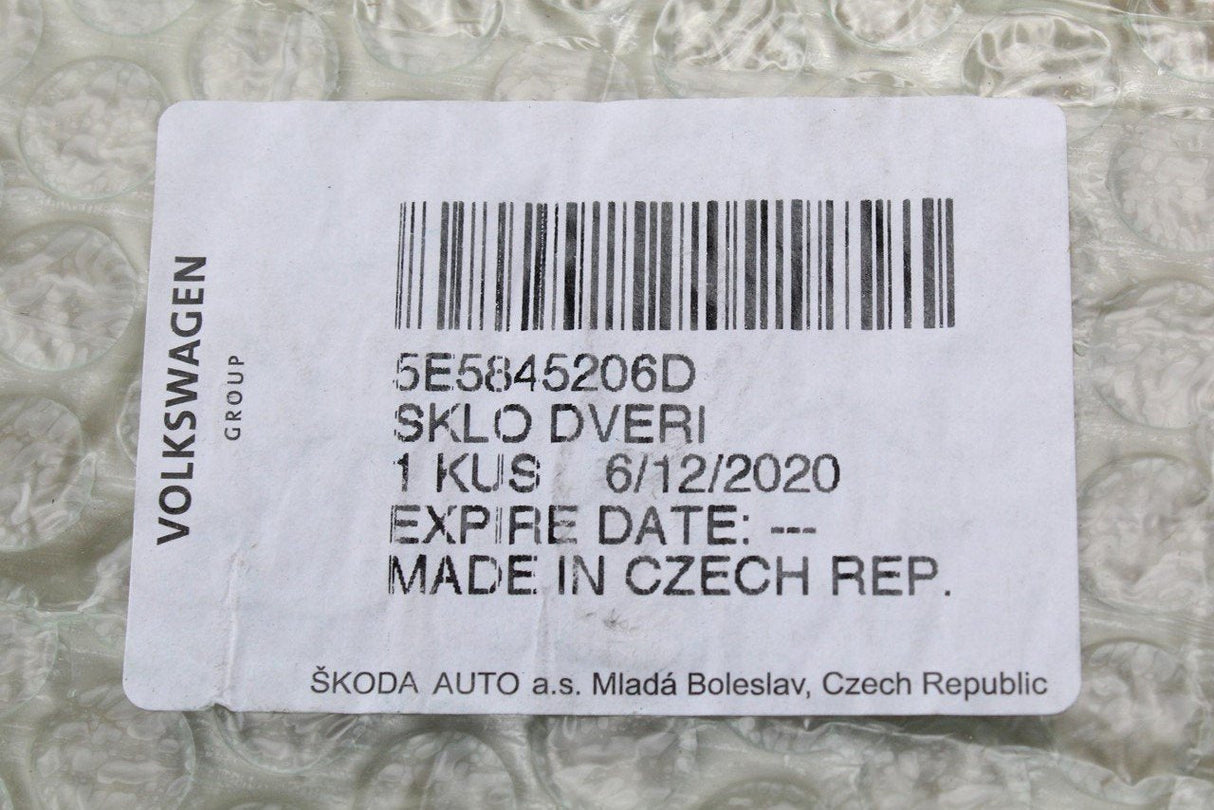 Skoda Octavia 5E 2013- Rear right door window drop glass 5E5845206D