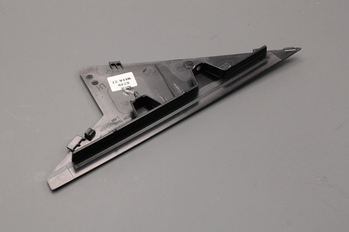 Range Rover Sport 2014-2022 exterior c-pillar trim (left) LR043804