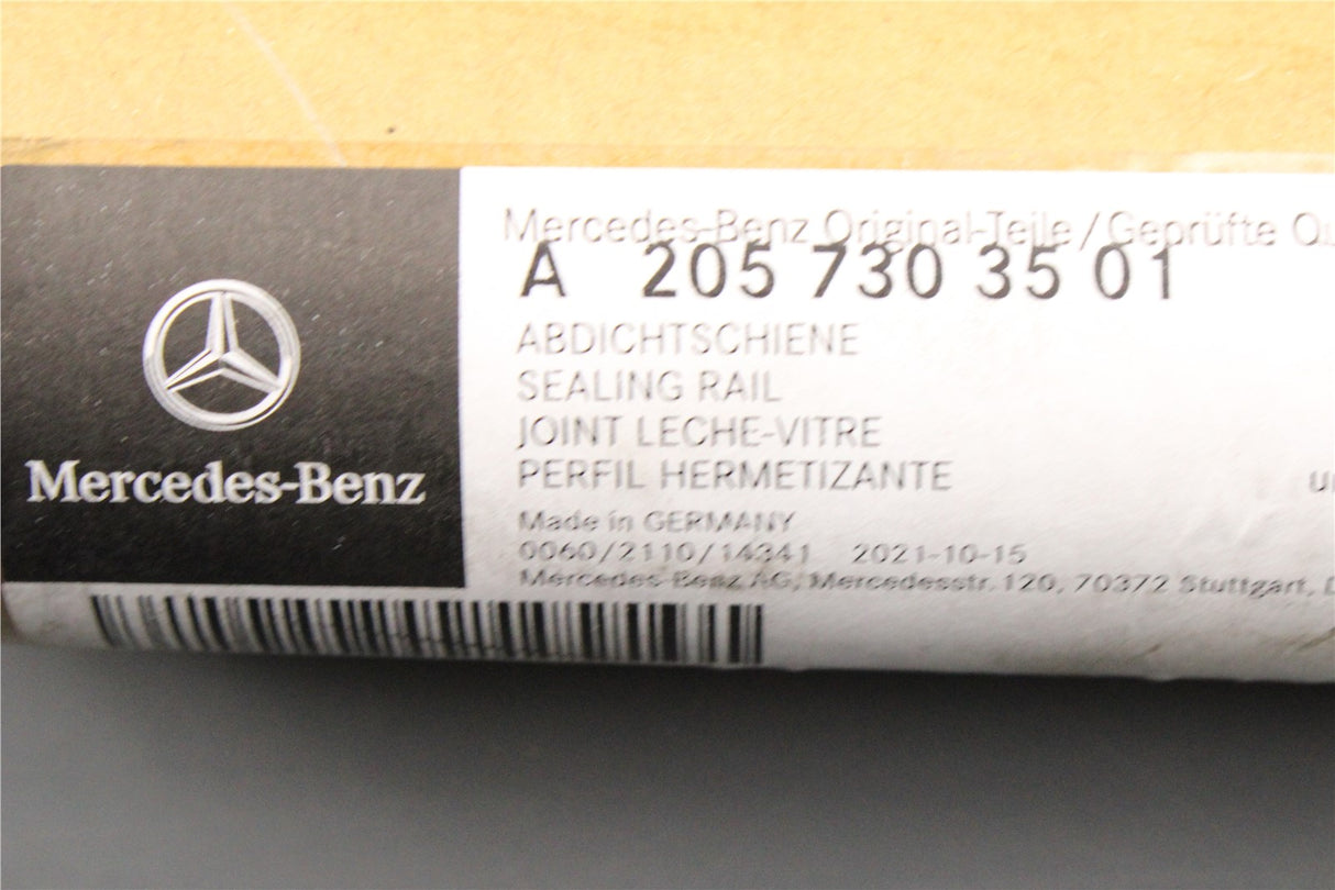 Mercedes-Benz C-Class Saloon window seal strip (rear left) A2057303501