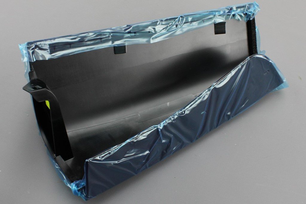 Skoda Yeti 14-18 D-Pillar rear window trim Black (Right) 5L6853216A 041