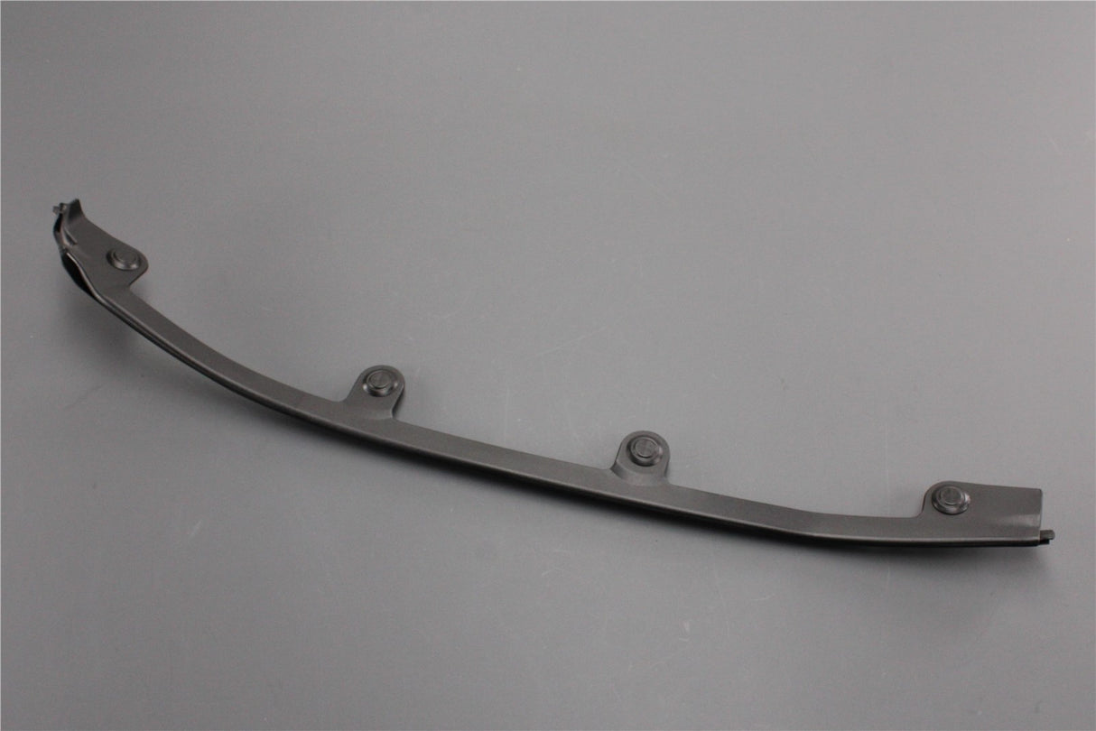 Mercedes-Benz GLE GLS W167  front door trim (right) A1677224600