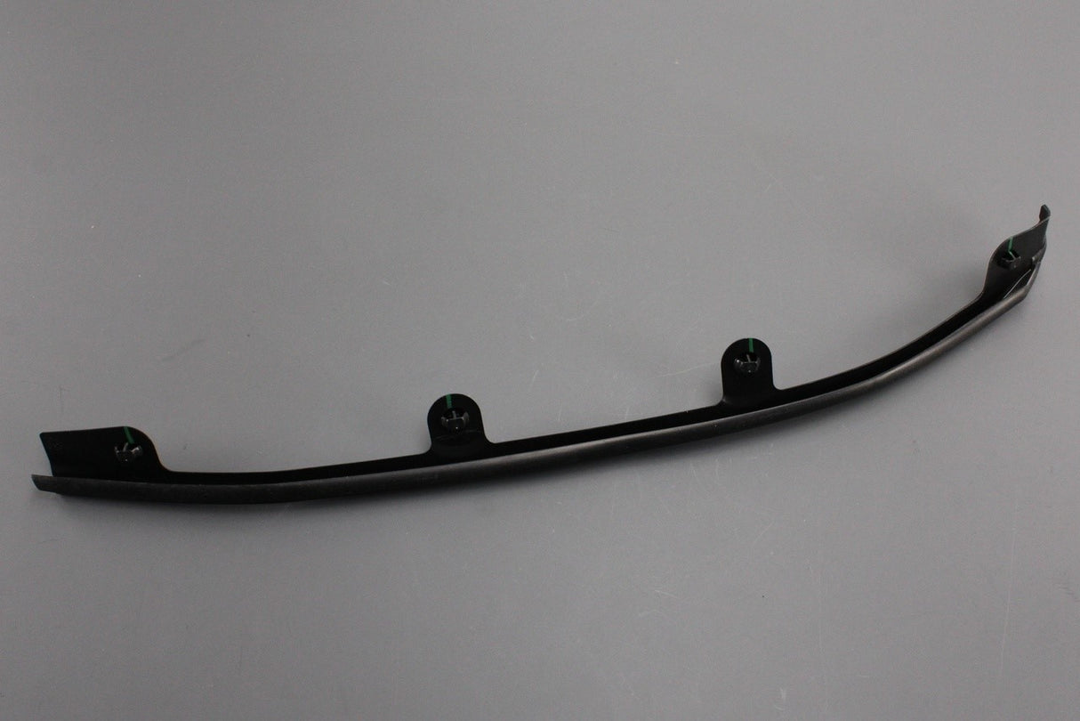 Mercedes-Benz GLE GLS W167  front door trim (right) A1677224600