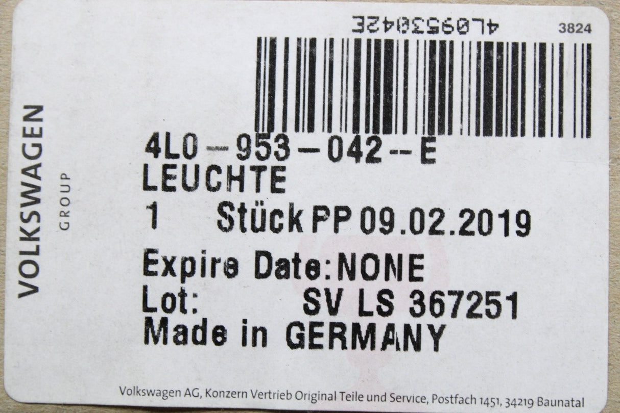 Audi Q7 2010-2015 front bumper LED indicator light (right) 4L0953042E