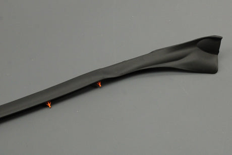 Land Rover Discovery 5 2017-on rear door seal (right) LR137663