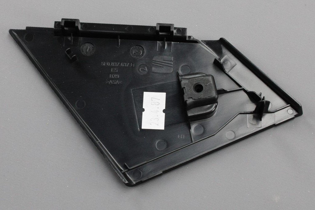 SEAT Leon 5F 2013-20 front door corner trim (left) 5F0837637D 9B9