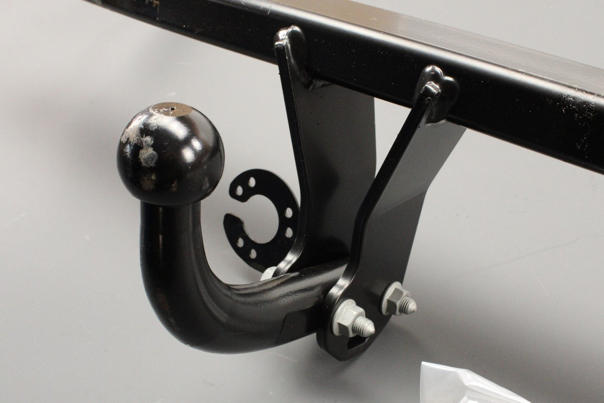 VW Tiguan 16-on Tiguan Allspace 18-on fixed hitch tow bar 5NA092103B