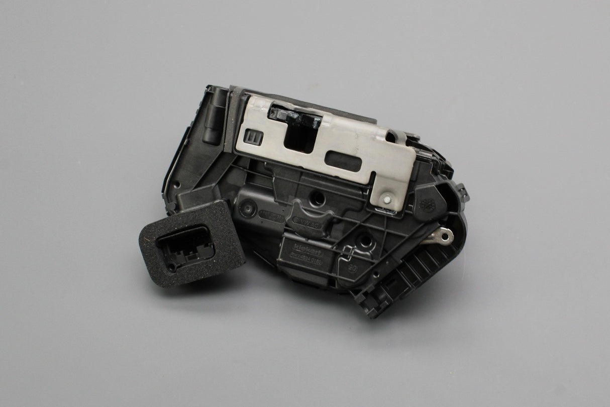 VW Golf Tiguan T-Roc Audi Skoda SEAT front door lock (right) LHD ONLY 5TB837015D