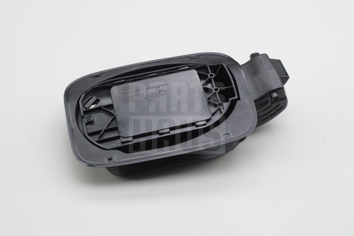 Audi Q3 RSQ3 2012-18 fuel filler flap housing 8U0809906C