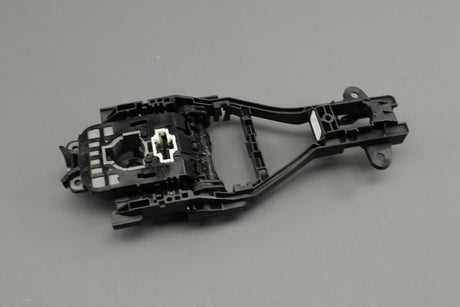 Volvo S60 V60 XC60 front door handle mounting bracket (left) 31440083