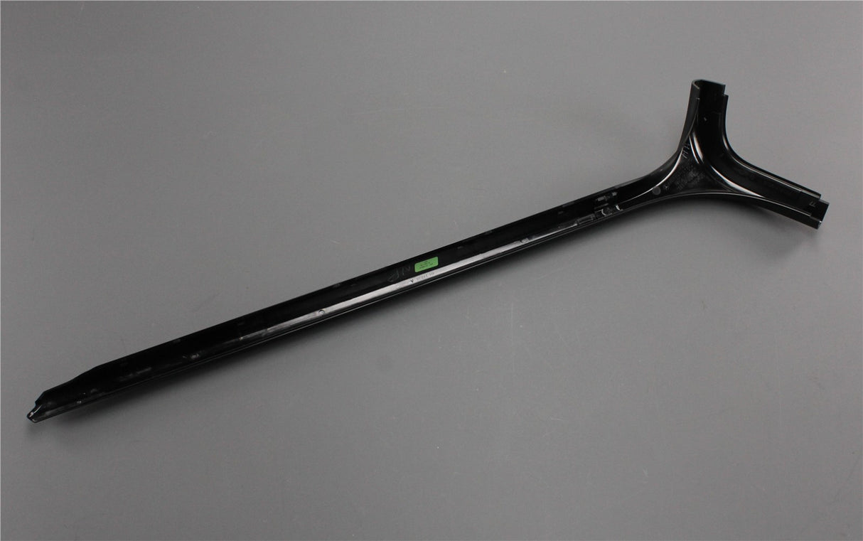 Mercedes-Benz G-Class 463 upper A-pillar trim (right) A46369828007C45