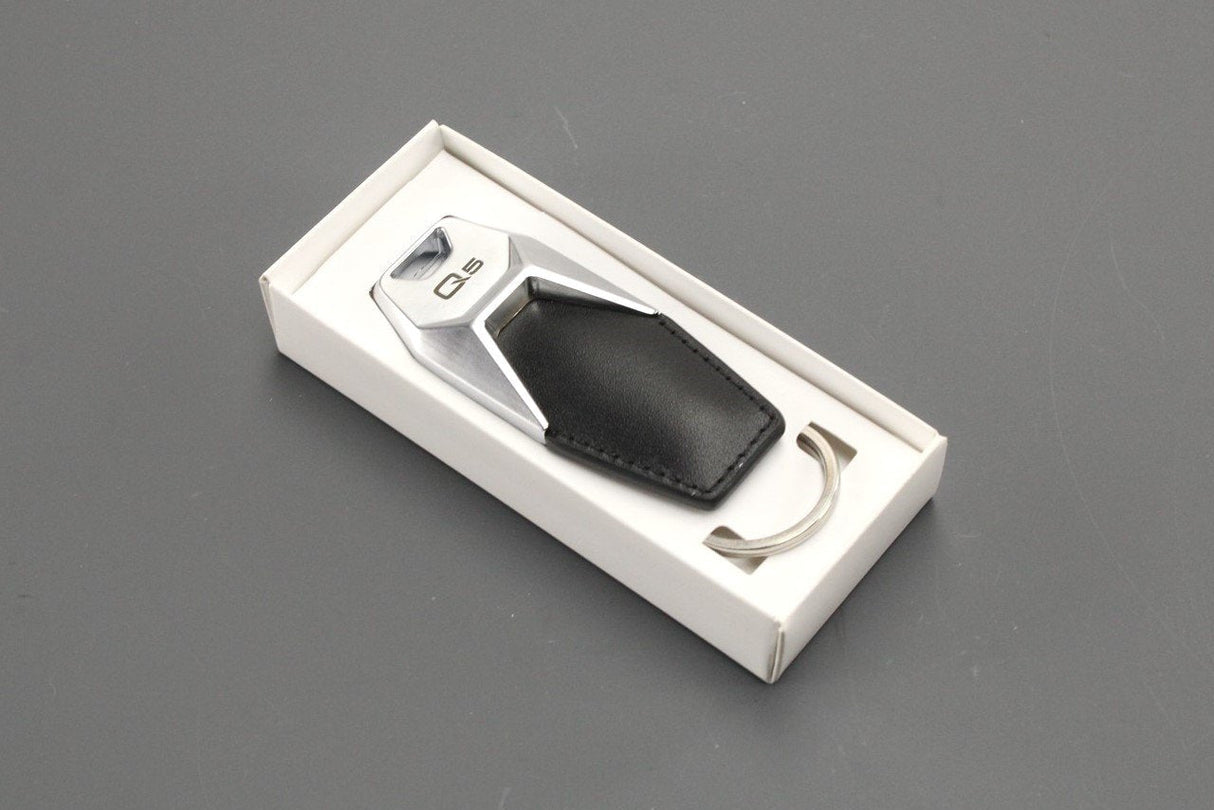 Audi Q5 leather keyring 3181900615