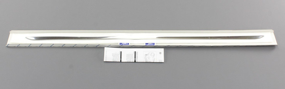 VW Tiguan 2016- Chrome look strip for tailgate 5NA071360