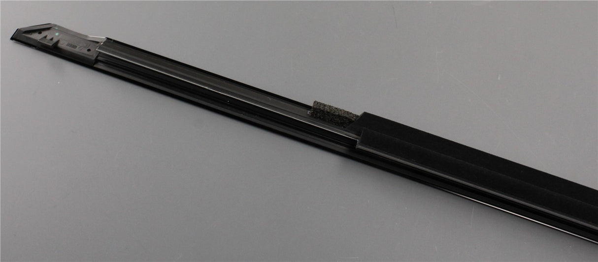 Mercedes-Benz C-Class outer window guide seal (front right) A2057204231