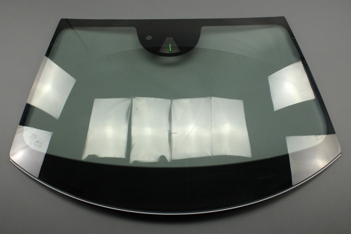 Volvo S90 V90 2017-on front windscreen glass 32244921