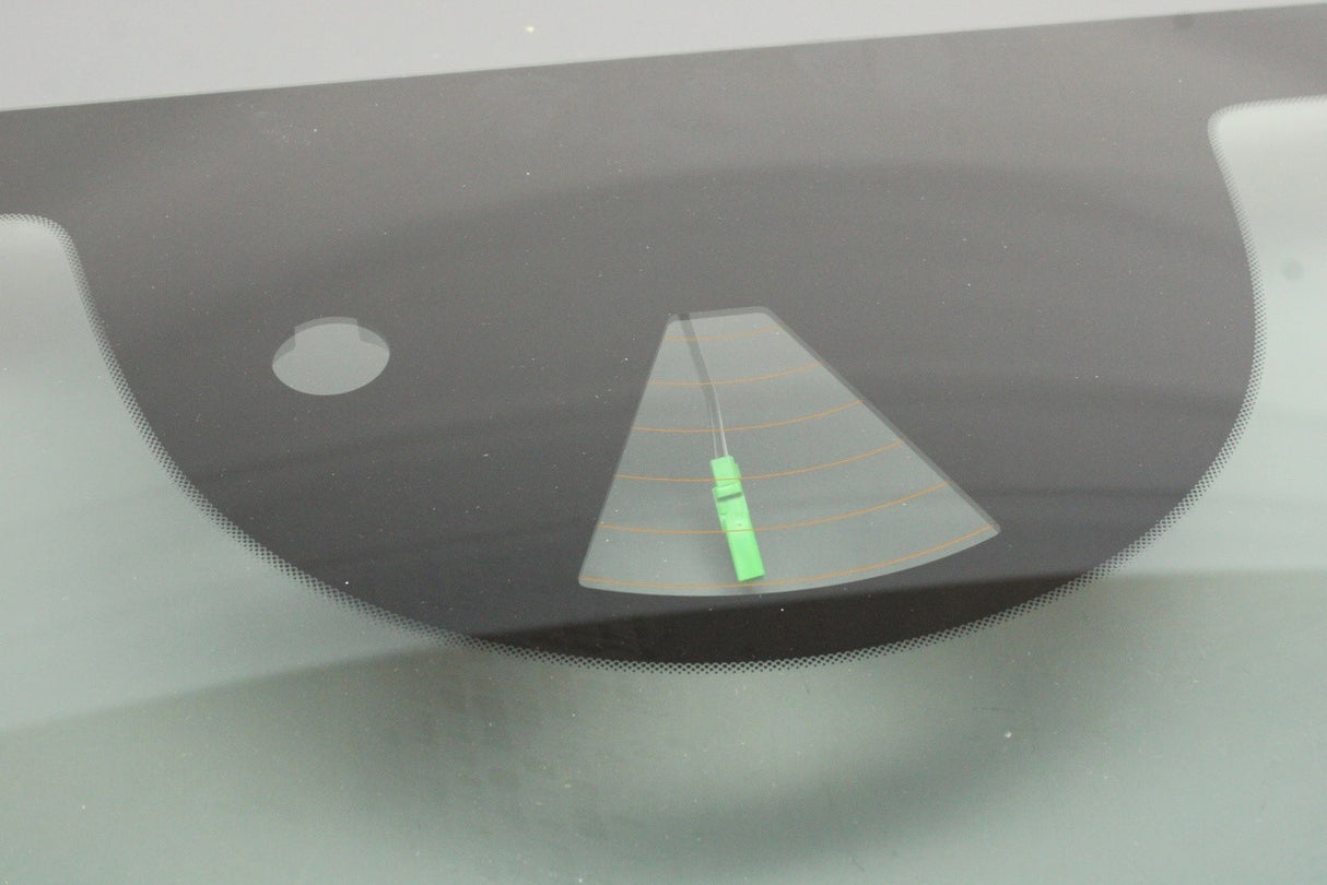 Volvo S90 V90 2017-on front windscreen glass 32244921