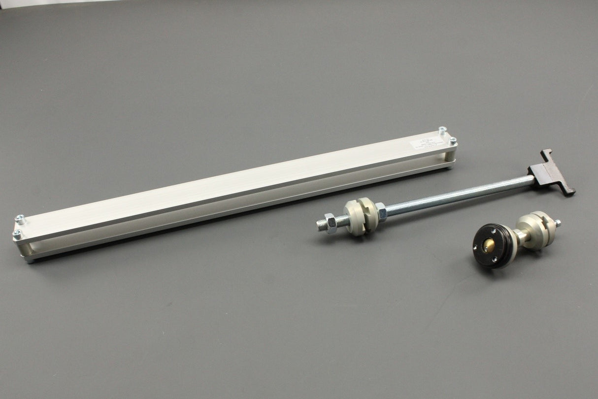 BMW holder tool 83300496956