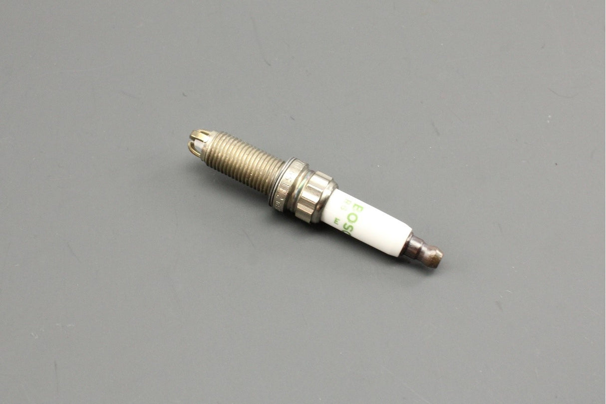 BMW 135i 335i 535i 740Li X6 Z4 N54 spark plug set (x6) 12120037244