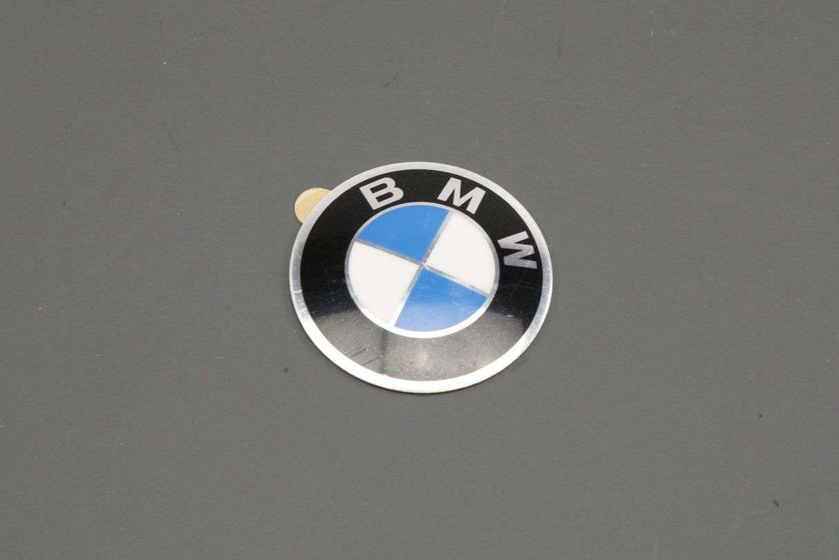 BMW 1502-2002tii 3' E21 E30 K25 R13 R28 badge emblem (45mm) 36131181082