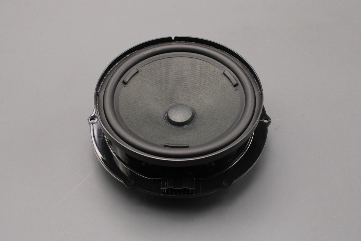VW Arteon Passat Skoda Superb Kodiaq 2015-on speaker (front) 3G0035454