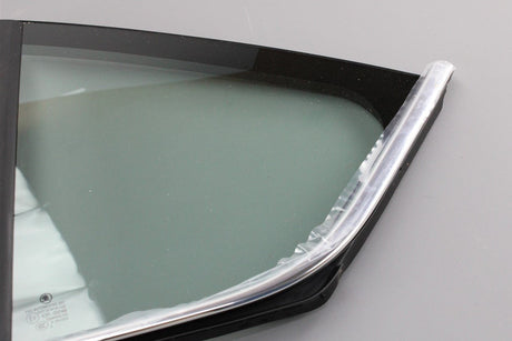 Skoda Octavia Saloon 2014-On Rear quarter window (Left) 5E5845213AD JV1