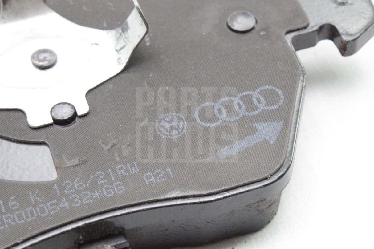 Audi A4 2001-2009 A6 2005-11 SEAT Exeo brake pads kit (front) 8E0698151K