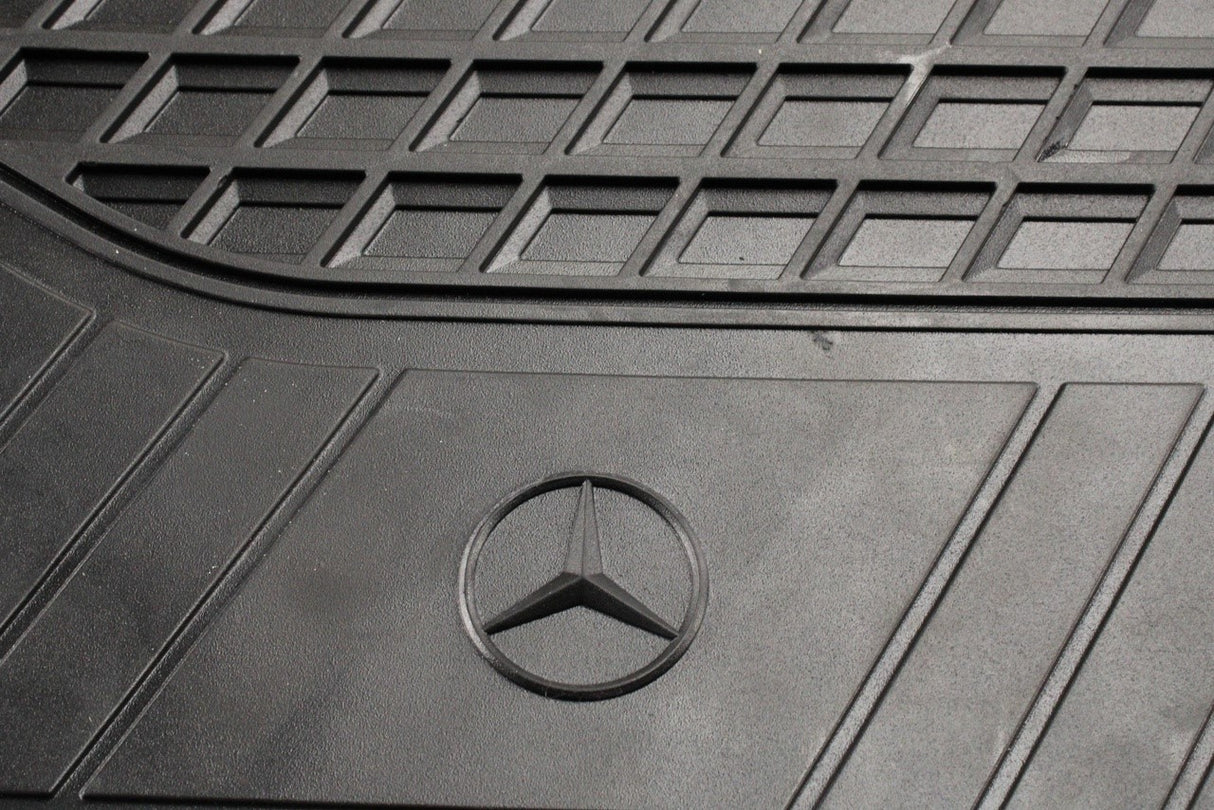 Mercedes-Benz GLC Coupe W253 front rubber floor mats A25368044019G33