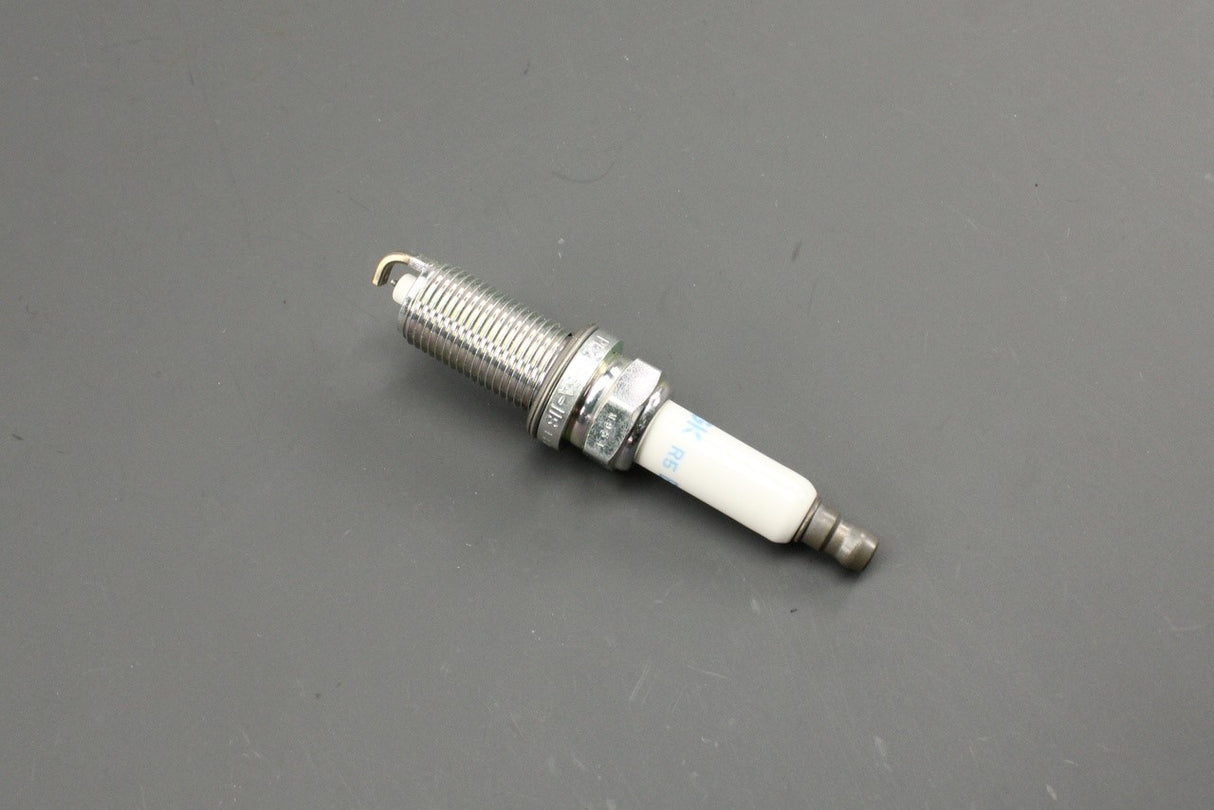 BMW 1' 3' 5' 6' 7' X1 X3 X5 Z4 N52 spark plugs set (x6) 12122158253