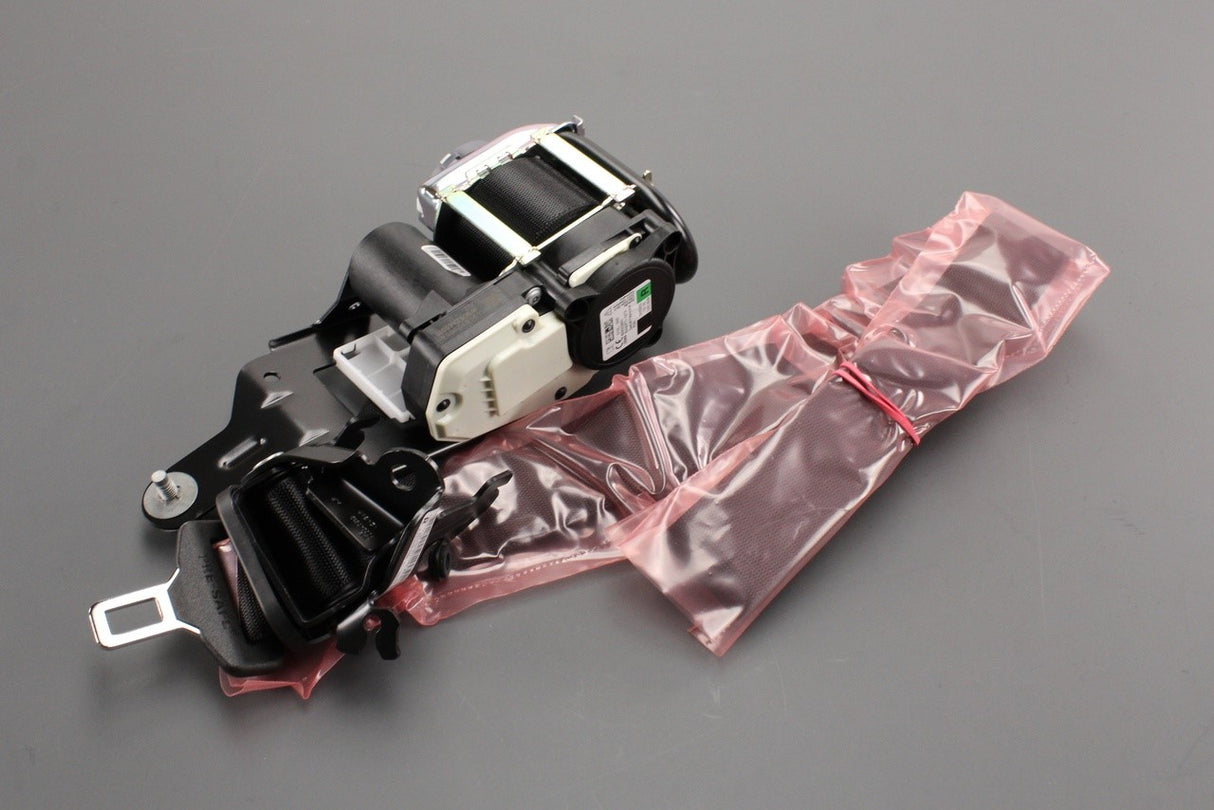 Mercedes-Benz E-class 2009-2016 seal belt (front right) A2078606085 9C94