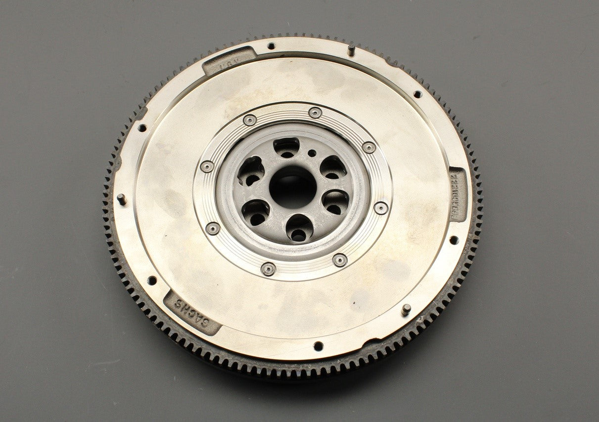 VW Golf MK5 Polo Audi A3 8L Skoda SEAT 1.9 TDI flywheel 038105266BC