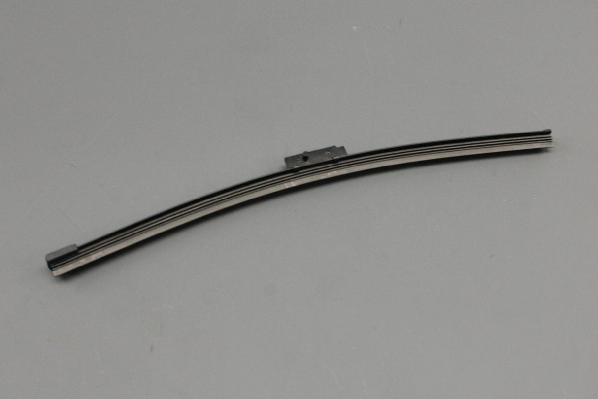 BMW 3' E91 Touring 04-12 rear wiper blade 61627198558