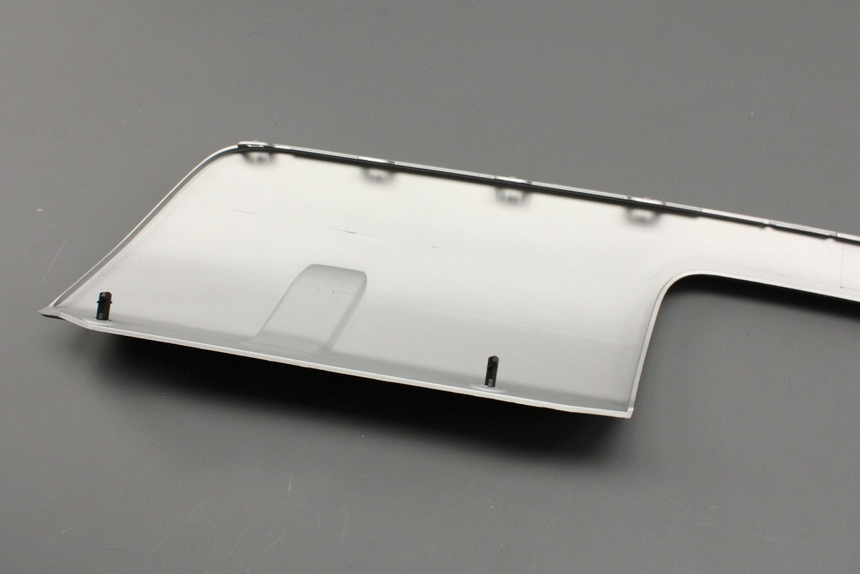 Land Rover Discovery 2017-on rear bumper lower trim (tow bar) LR083034