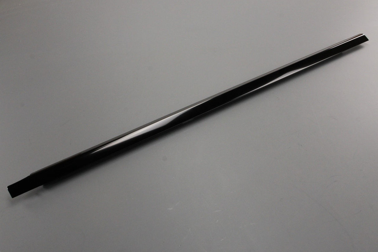 Mercedes-Benz C-Class window aperture seal (outer right) A2057303601