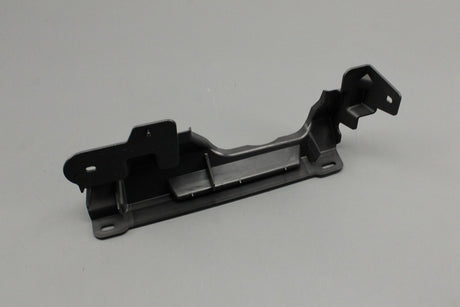 Land Rover Discovery Range Rover rear bumper bracket (right) DQG000063