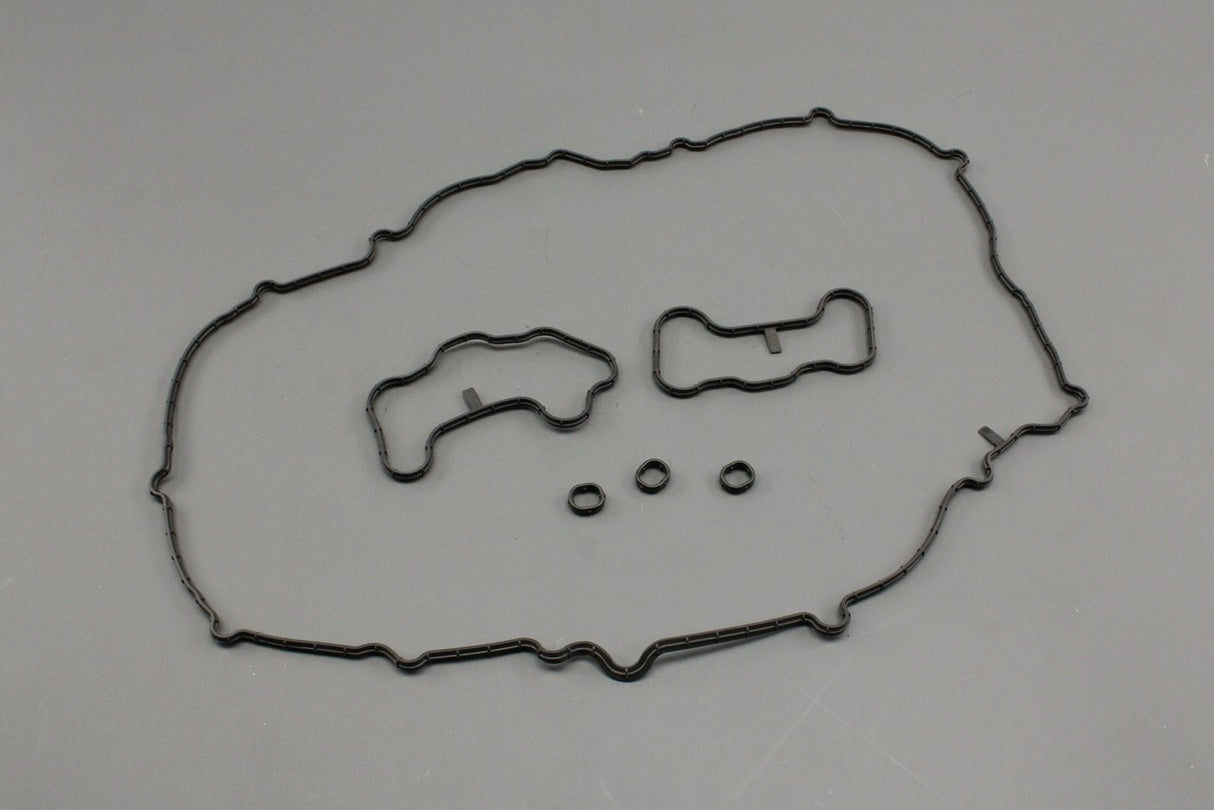 Range Rover 22-on Sport 23-on 4.4L V8 rocker cover seal (left) LR158769