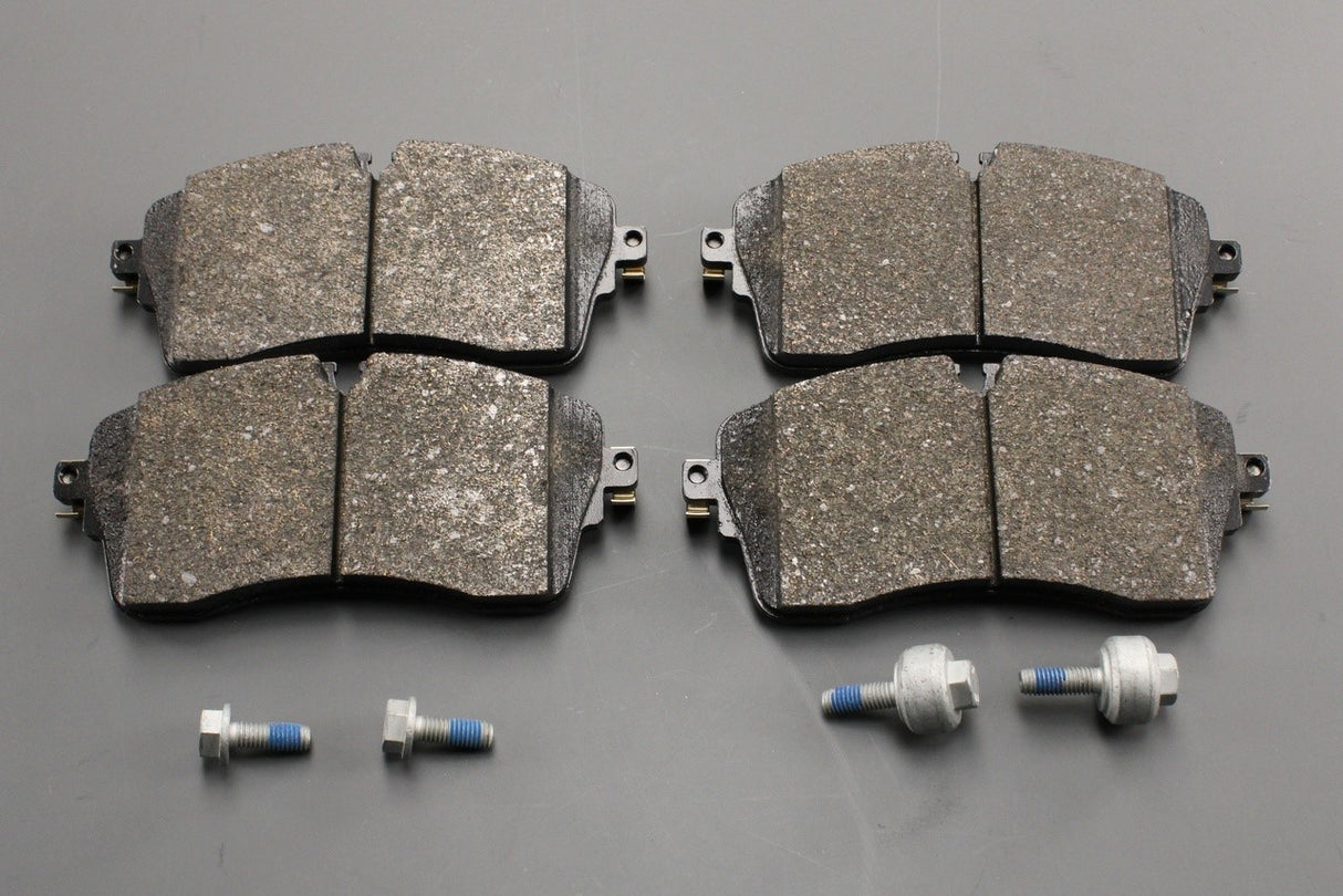 Land Rover Discovery 5 RR Sport 2013-on brake pads (front) LR134644