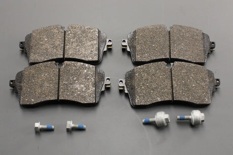 Land Rover Discovery 5 RR Sport 2013-on brake pads (front) LR134644