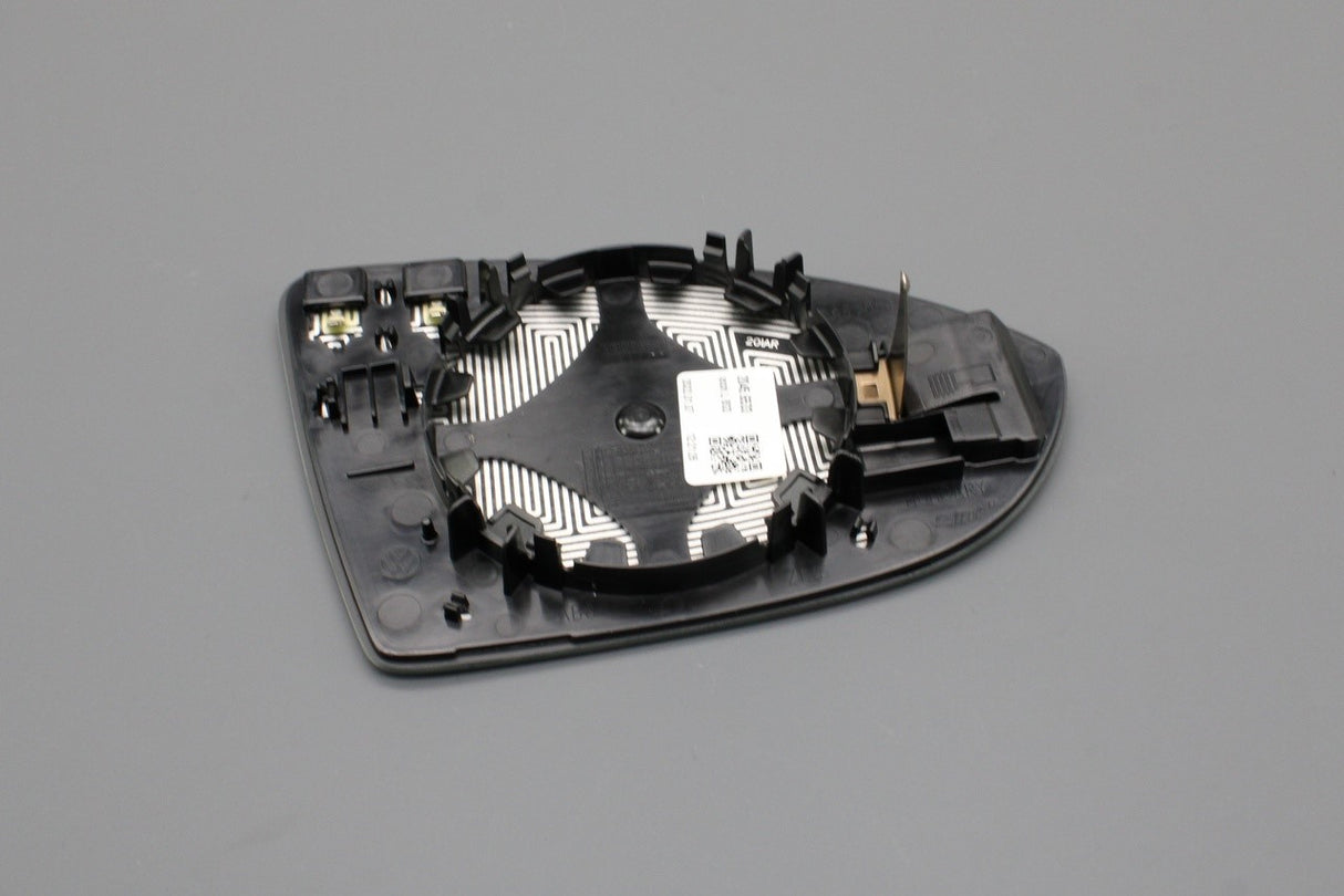 VW Golf MK7 MK7.5 2013-2020 LHD wing mirror glass (left) 5G0857521M
