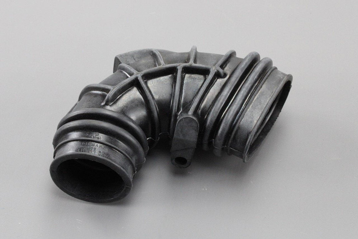 Audi 80/90 Coupe Quattro air intake pipe hose 034133357