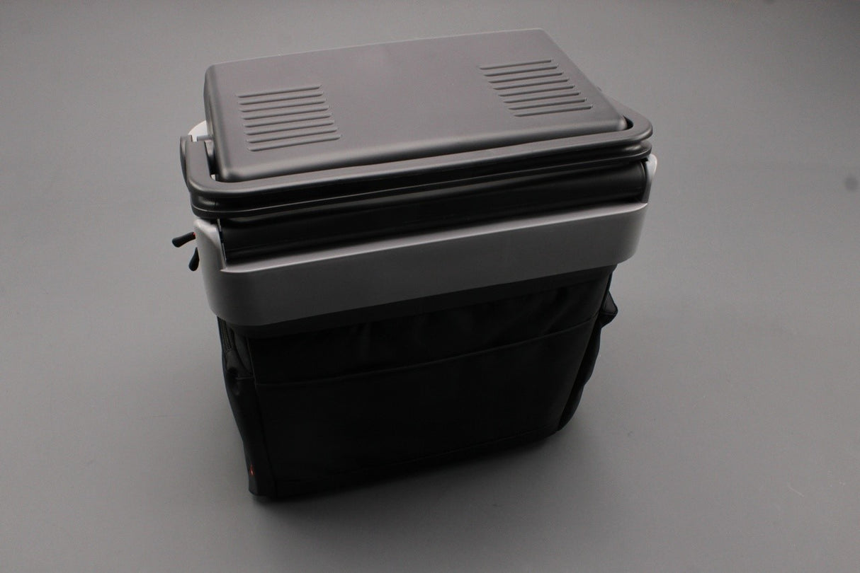 Audi accessory thermoelectric cool / heat box 4M8065402