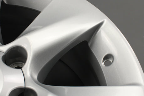 Toyota Land Cruiser 2009-17 17" canyon silver alloy wheel PZ49Q-J0670-ZE