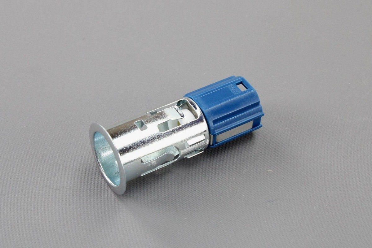 Audi A3 A5 Q5 Skoda Fabia Kodiaq CUPRA 12V power outlet socket 4M0919309