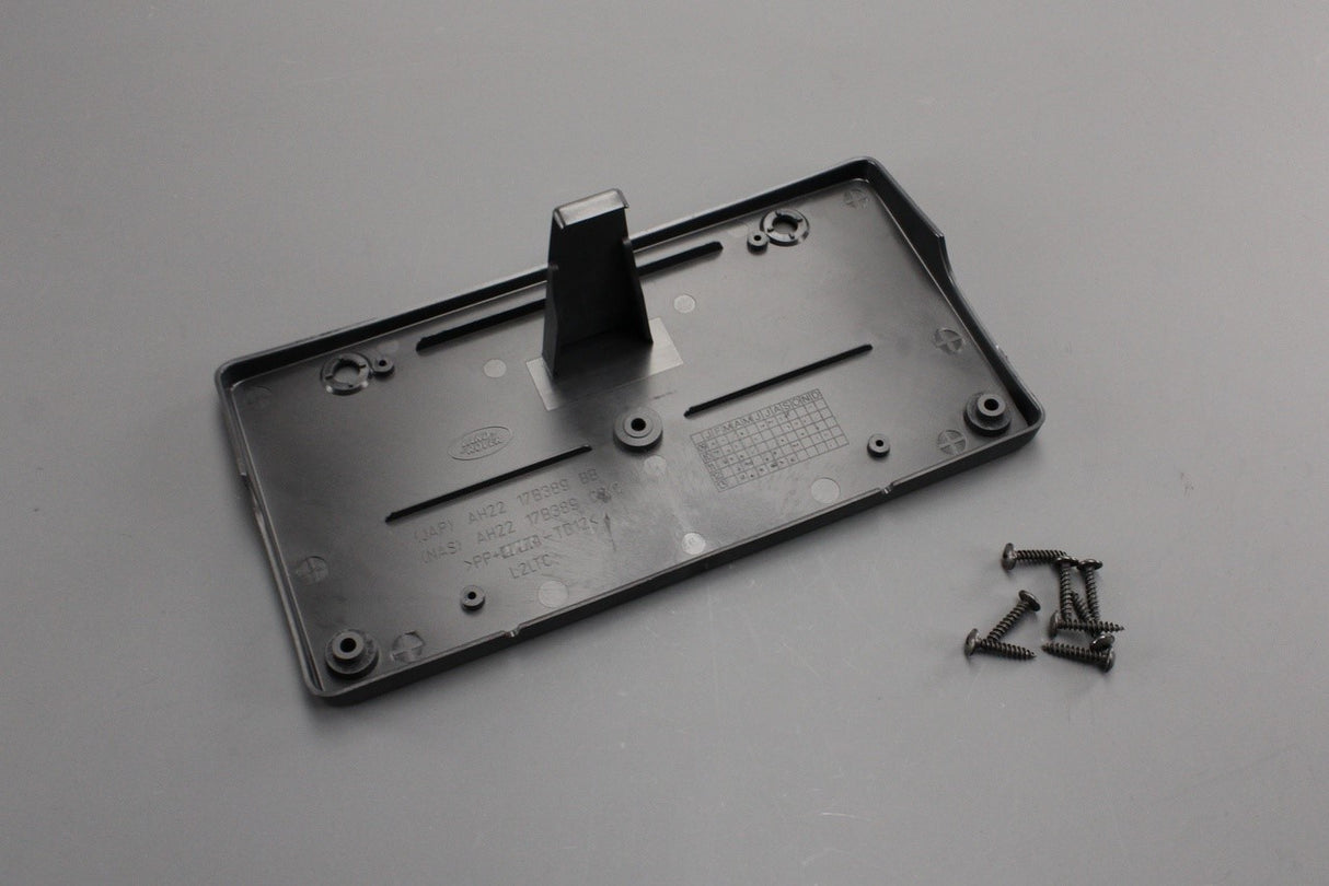 Land Rover Discovery 4 10-16 number plate holder plinth (front) LR079936